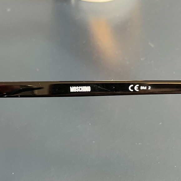 Moschino Sunglasses - Picture 5 of 5